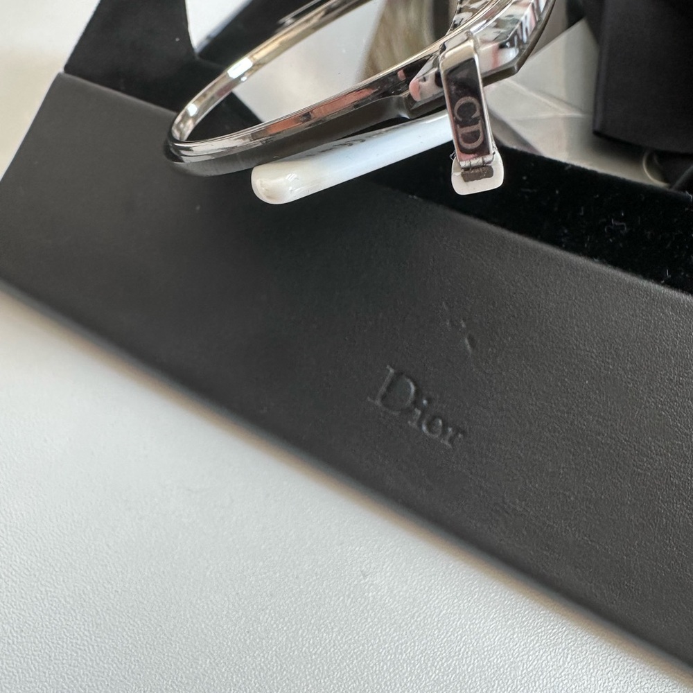 Christian Dior Offset1 Sunglasses - Picture 6 of 10